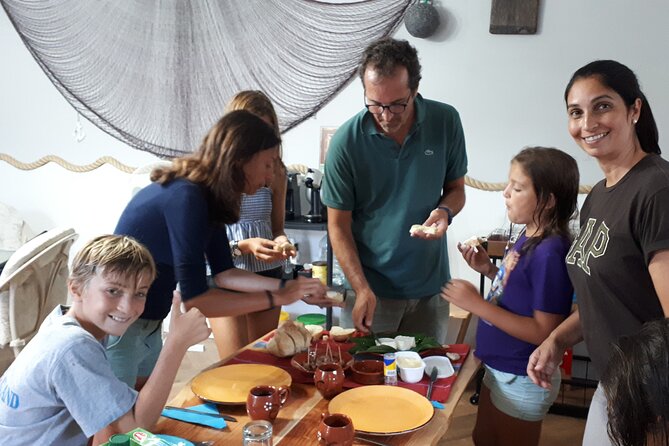 Dining Experience with local family - What you eat: classic Azorean menu, course by course