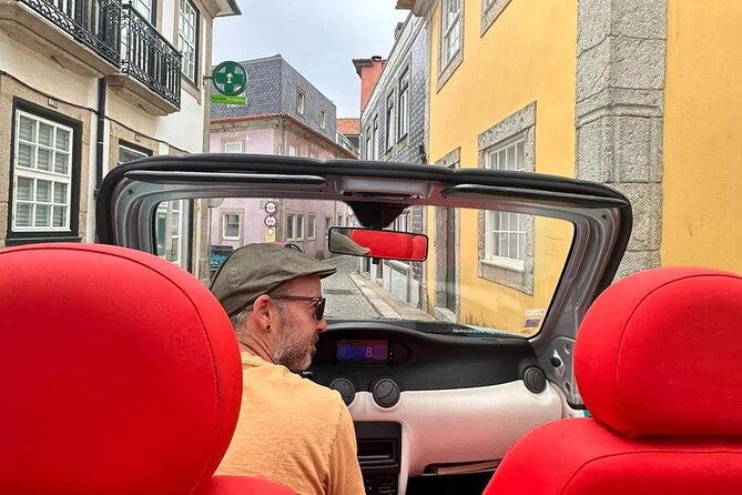 Discovering Porto in an eco-friendly vehicle - São Bento Railway Station azulejos by Jorge Colaço