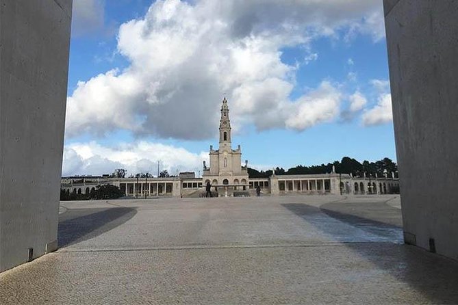 Divine Fátima Full Day Private Tour from Lisbon - Hotel pickup in Lisbon at 8:00, then straight to Fátima