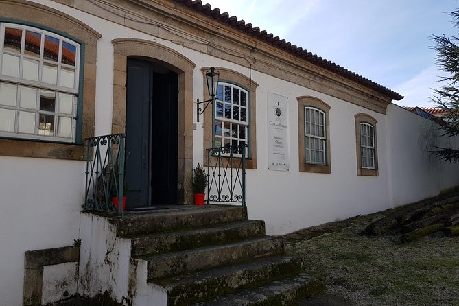 Douro Valley for Wine Lovers with Visit to 4 Wineries and Lunch - The vineyard lunch: included, plus options that actually matter