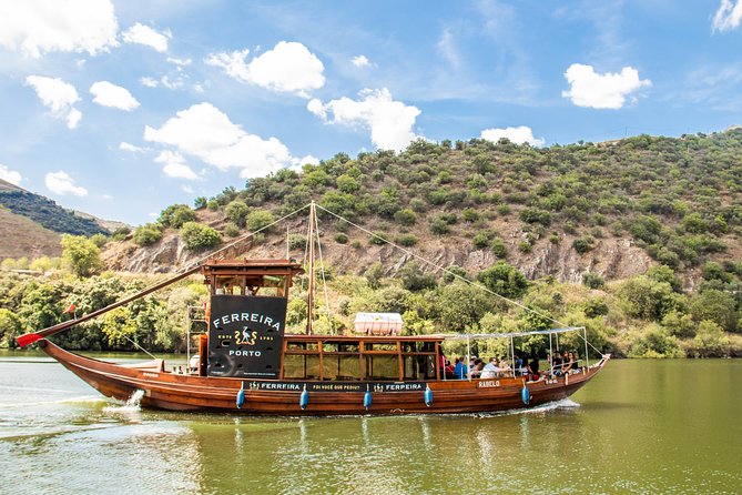 Douro Valley: private tour with lunch and wine estate all inclusive - Cais do Pinhão and a Rabelo Boat Ride on the River
