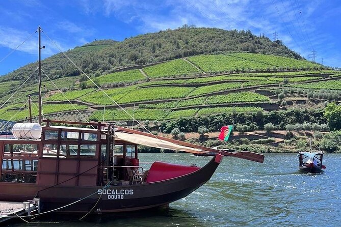 Douro Valley Tour - 3 Wine tastings, Lunch & river Cruise - Régua Coffee Stop and the 19th-Century Walking Bridge