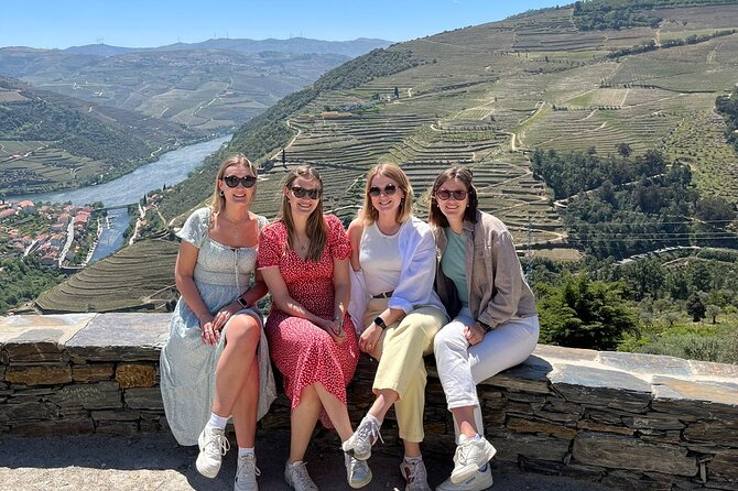 Douro Valley Tour - 3 Wine tastings, Lunch & river Cruise - Casal de Loivos: Museum and Familiar Cellar Tastings