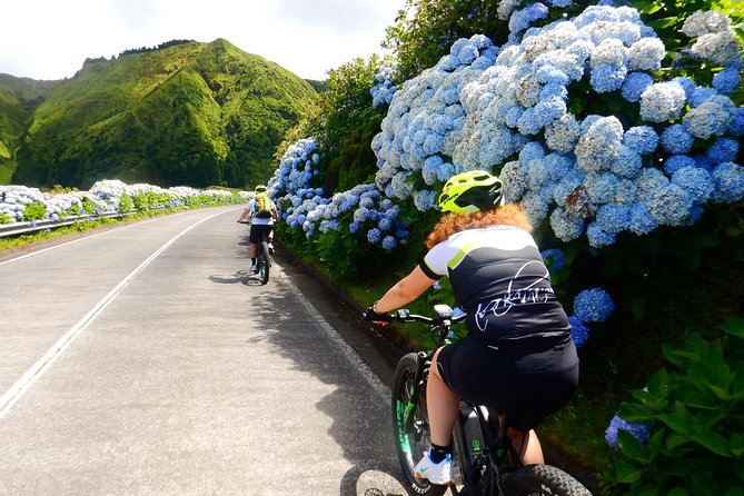 E-bike Sete Cidades- "All Mountain" bike program - Why Sete Cidades looks different from the rim on an e-bike