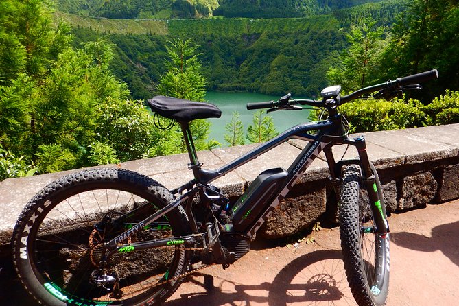 E-bike Sete Cidades- "All Mountain" bike program - The route loop: rim views, village stops, and Santiago Lake