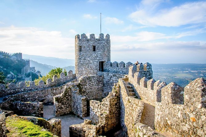 E-Car Self Guided Tour / Palacio da Pena / Regaleira / Monserrate - Castelo dos Mouros: moon naming legends and strategic rock views