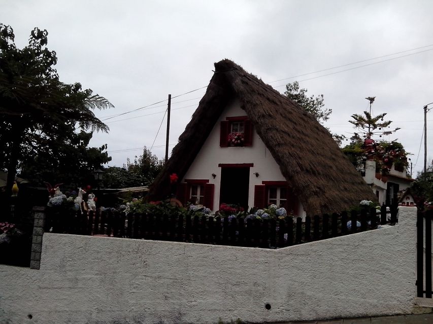 Eastern Madeira: Full-Day Tour with Rum Tasting - Santana: Thatched Houses, Vines, and a Lunch Pause You Actually Need