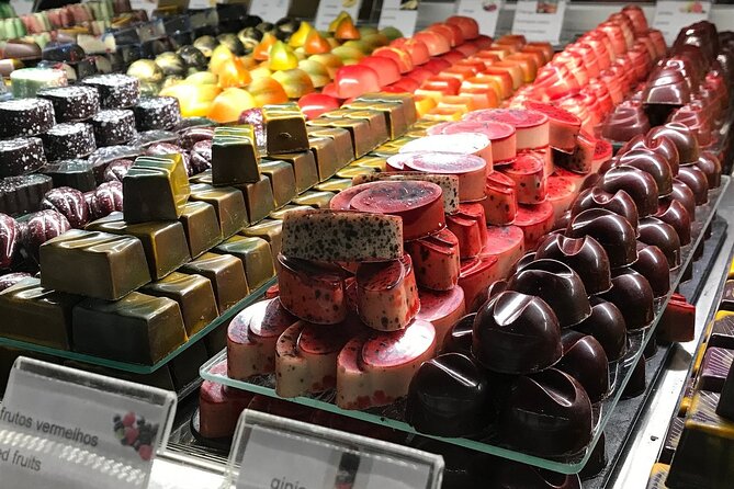 Eating Madeira! Wine & Food Tour in Funchal - The wine section: six Madeira varieties, plus the flavor cues