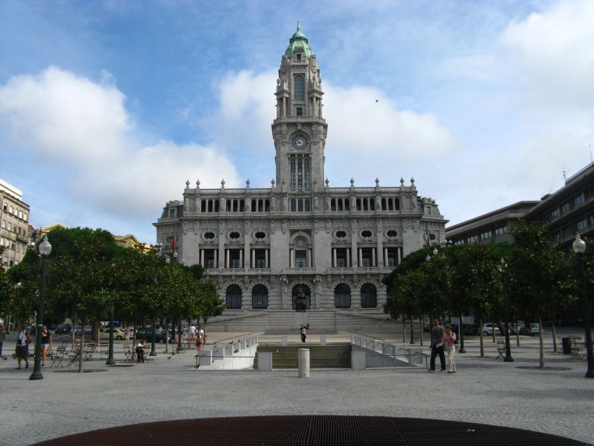 Essential Porto Walking Tour - Meeting Point Logistics: How to Avoid the Classic Frustration