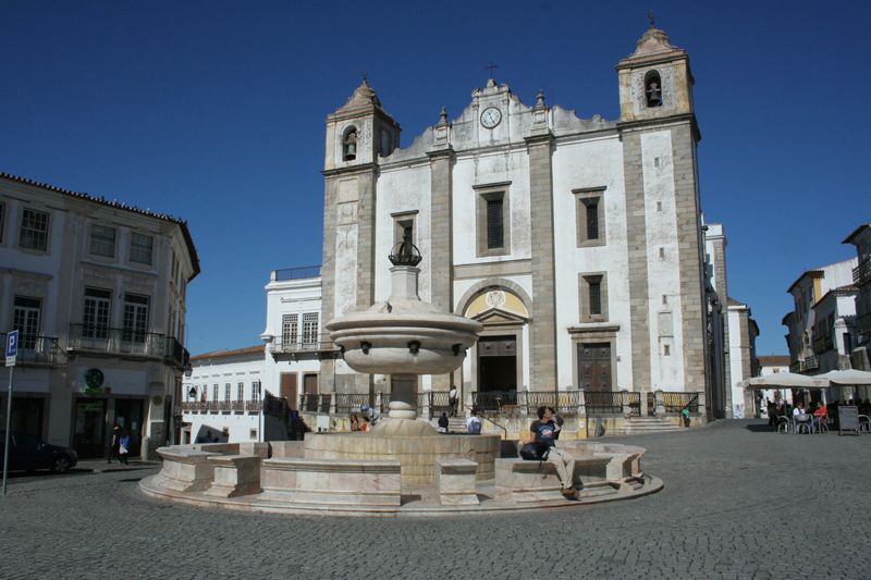 Évora and Megaliths Full-Day Tour from Lisbon - The Tour Pace: Two Big Sections Plus Enough Time to Breathe