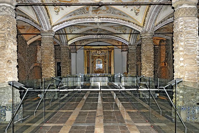 Évora Wine & Heritage Tour from Lisbon - Roman Temple of Évora and Giraldo Square: the quick hits that anchor the day
