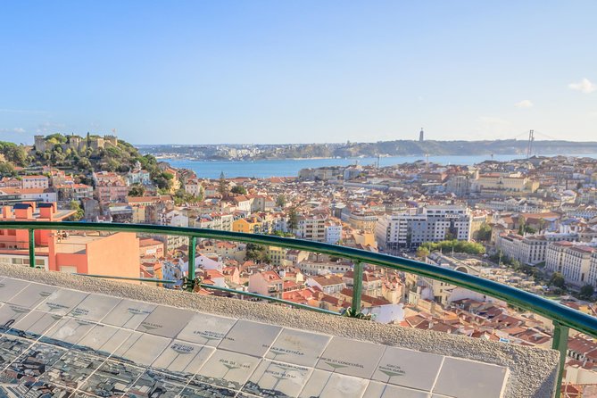 Explore Lisbon City on a private half-day tour in a van - Largo do Carmo and Santa Justa: earthquake clues and lift views