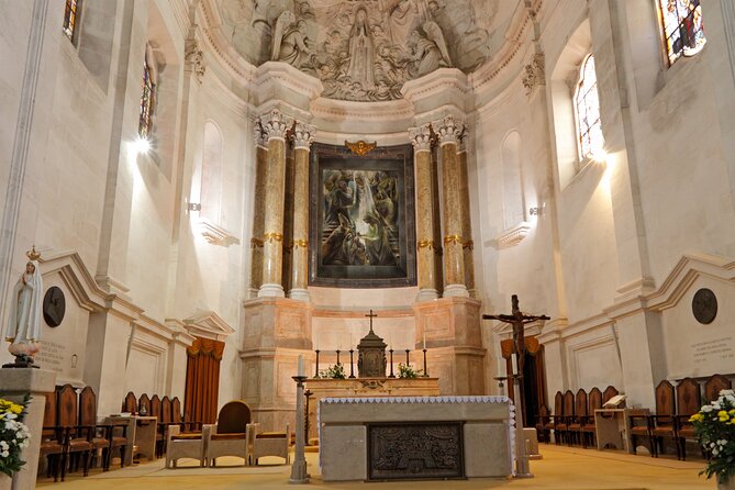 Fatima, Batalha, Nazare, Obidos Small Group Tour From Lisbon - Fatima Sanctuary: What You Should Plan for When Time Feels Short
