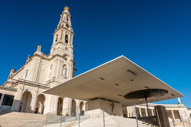 Fatima, Nazare, Obidos 8-People Small Group, Day-Tour from Lisbon - Three famous stops, one well-run day from Lisbon