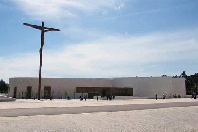 Fatima Private Personalized Half Day Experience from Lisbon - Getting the Most Out of a Big Sanctuary in Limited Time