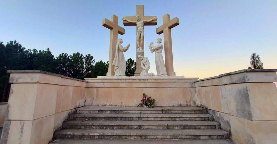 Fátima Private Tour: Shrine| Sacred Path |Shepherds House - Valinhos Stops and the Monument of Our Lady