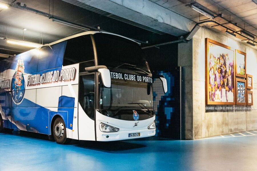FC Porto: Museum & Tour - Dragão Stadium Tour: Pitch Side Views and Key Rooms