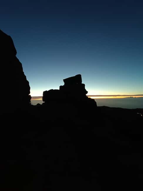 From 0 to 1818 meters to Pico do Arieiro Sunrise - Levada dos Balcões after sunrise: short walk, big views