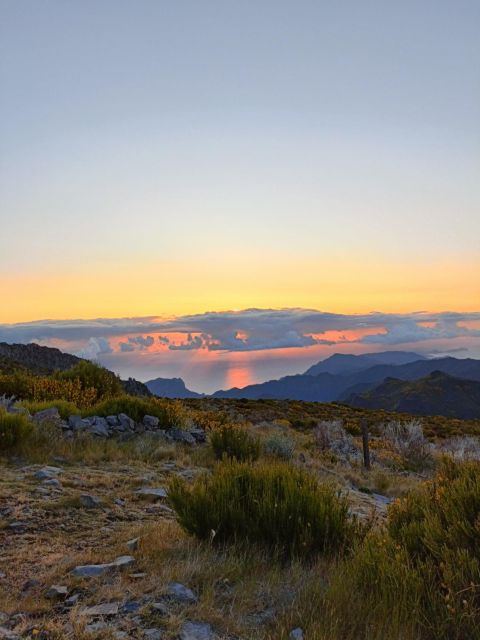 From 0 to 1818 meters to Pico do Arieiro Sunrise - The 4x4 ride: steep roads, safe handling, and island context