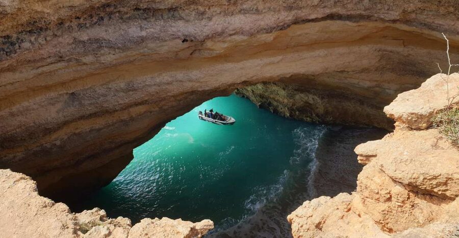 From Armação de Pêra: Benagil Caves and Beaches Boat Tour - From Praia dos Beijinhos to Benagil, here’s how the route plays out