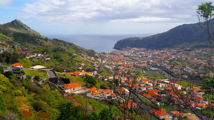 From Funchal: Machico to Porto da Cruz Larano Cliff Hike - Who should book this Larano cliff hike, and who should skip it