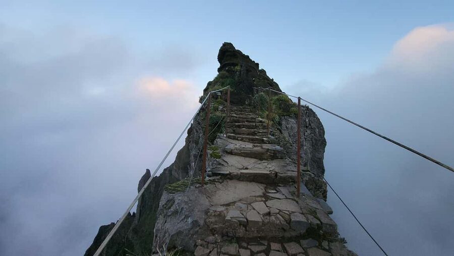 From Funchal: Transfer to Pico do Arieiro & Pico Ruivo Trail - If PR1 is closed: how PR3 can turn a problem into a quieter route