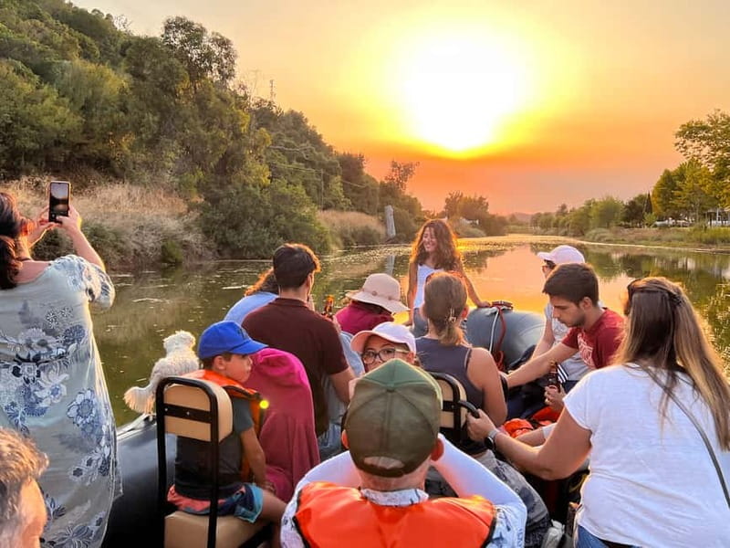 From Lagoa: Visit Silves Town by Boat with Hop Off & Hop On - Cruise time on the Arade River: what you’re actually doing