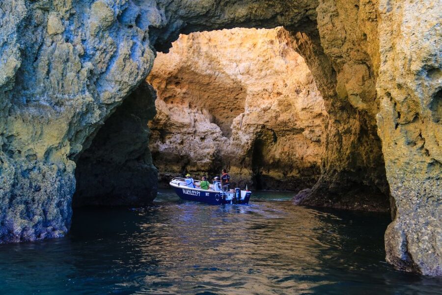 From Lagos: Boat Cruise to Ponta da Piedade - Guides on board, the difference between seeing and understanding