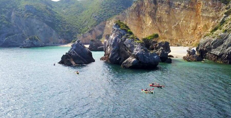 From Lisbon: Arrábida Natural Park Kayak Tour with Lunch - Praia dos Galapinhos Picnic: Lunch That Actually Feels Like Lunch