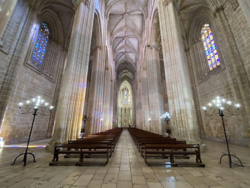 From Lisbon: Fátima, Batalha, Nazaré, and Obidos Tour by Van - Nazaré: biggest waves at sea level, plus viewpoint time
