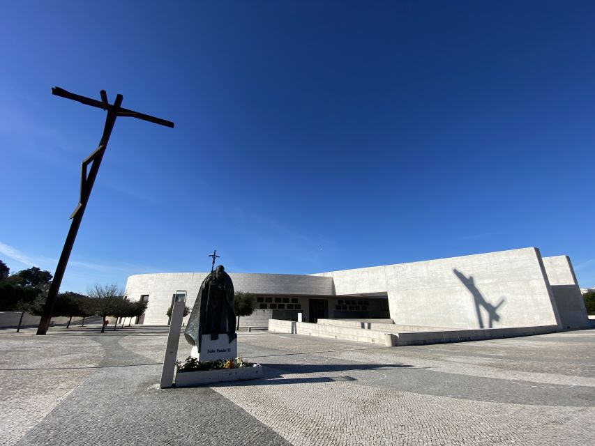 From Lisbon: Fátima, Batalha, Nazaré, and Obidos Tour by Van - Price and value: is $80 a fair deal for four major stops?