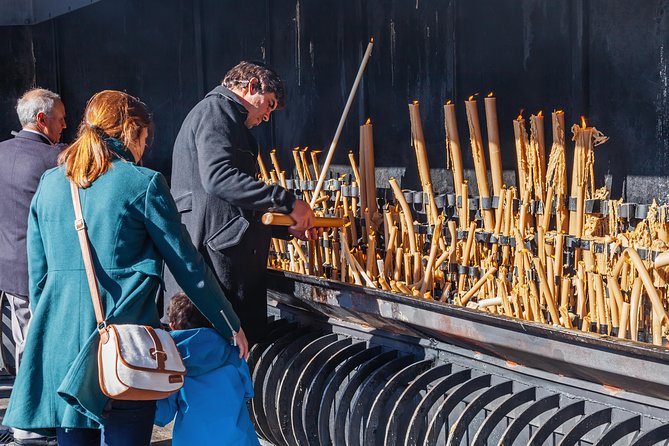 From Lisbon: Fatima Batalha Nazare & Obidos Small Group Day Trip - Fátima Sanctuary: 1.5 Hours at Portugal’s Most Famous Marian Shrine