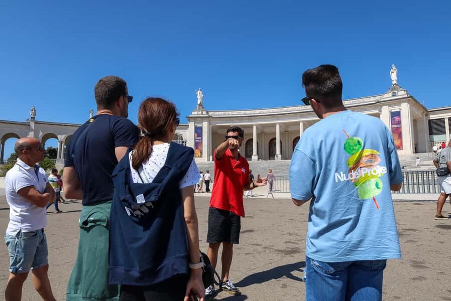 From Lisbon: Fátima, Nazaré & Sintra – 3 Cities Guided Tour - Should you book this tour?
