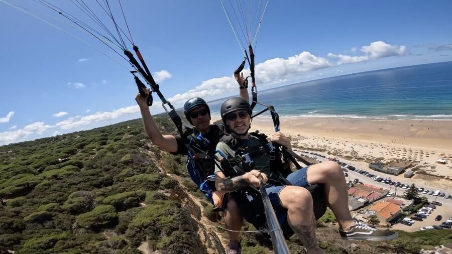 From Lisbon: Paragliding Tandem Flight - What a Lisbon Tandem Paragliding Flight Feels Like