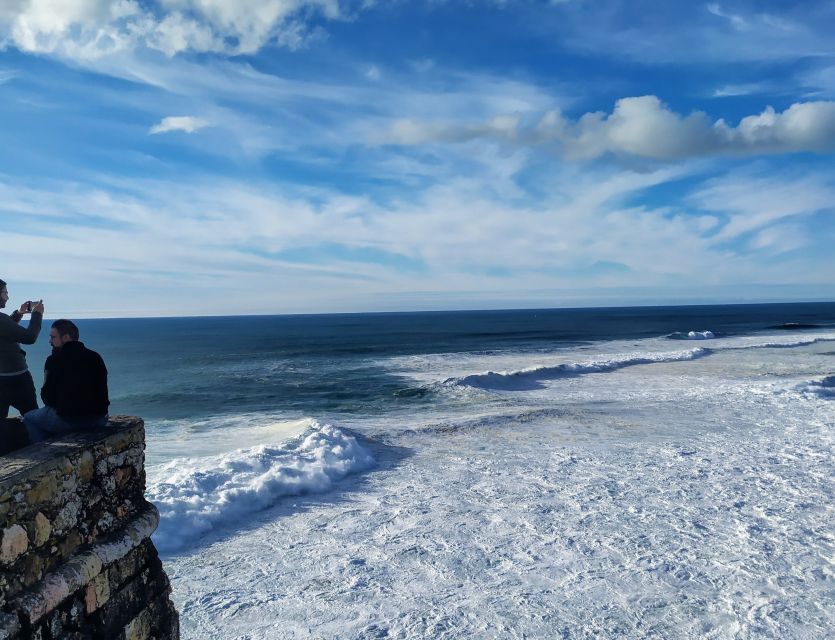 From Lisbon: Private Óbidos and Nazaré Tour - Nazaré Beach Break: Fish Lunch, Surf-Season Expectations, and Photo Time