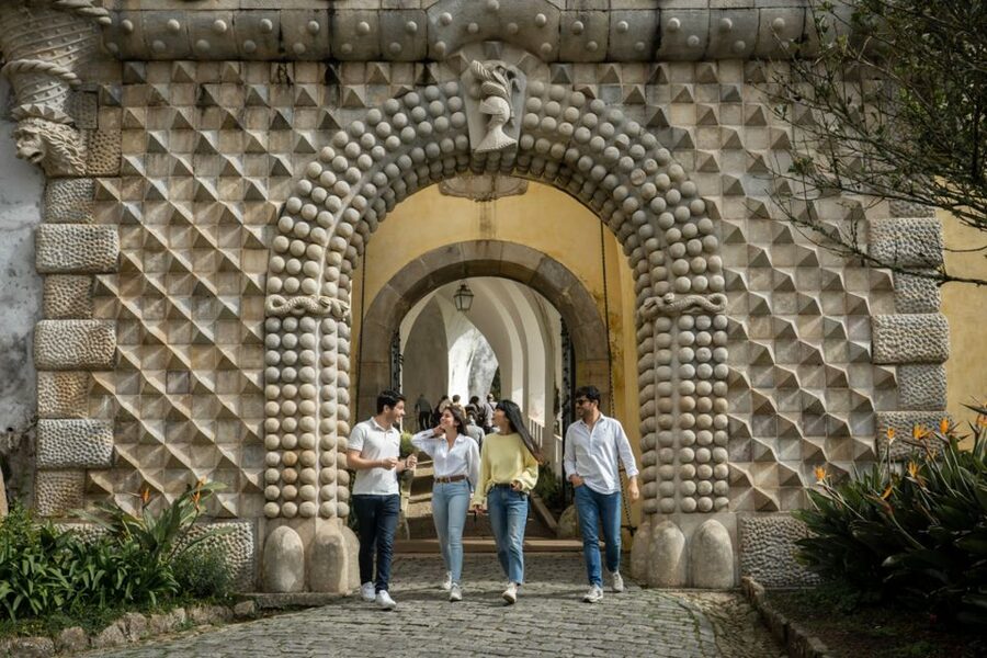 From Lisbon: Sintra, Pena Palace & Cabo da Roca Hiking Tour - Guides, group size, and how the day actually runs