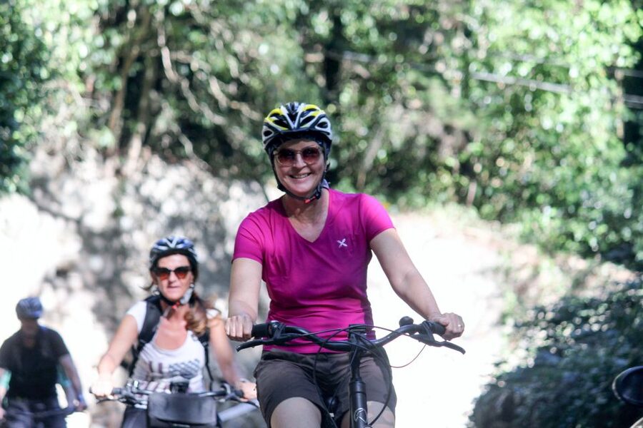 From Lisbon: Sintra to Cascais Full-Day Guided E-Bike Tour - A Smooth Start: Meeting Point and the Bike Briefing