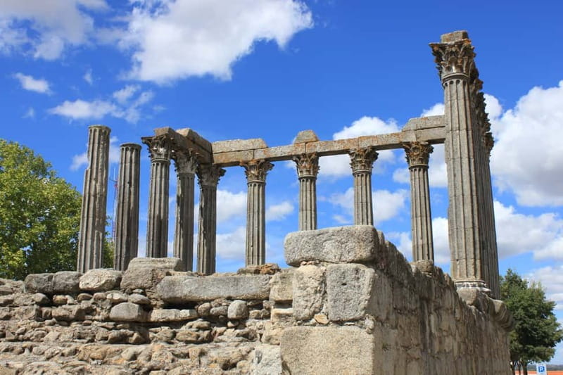 From Lisbon: Small-Group Day Tour to Évora and Monsaraz - Roman Temple of Évora: short guided stop, high payoff