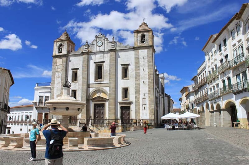 From Lisbon: Small-Group Day Tour to Évora and Monsaraz - How the guide makes the difference (and why the names keep showing up)