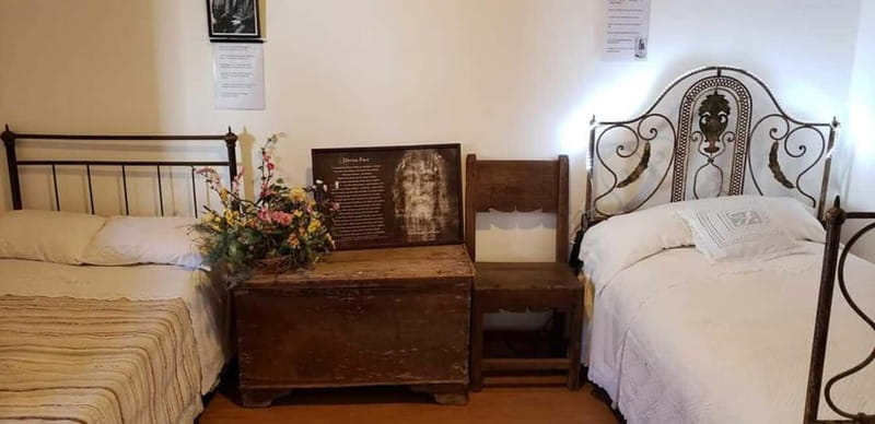 From Lisbon: Small Group Half-Day Fátima Tour - Chapel of the Apparitions: The Most Specific Place in the Story