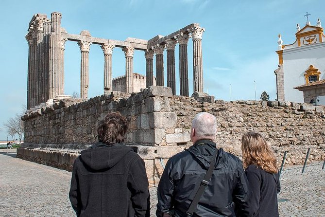 From Lisbon to Alentejo: Évora and Megaliths Full-Day Tour - The ride back and a last look at Lisbon from 25th April Bridge