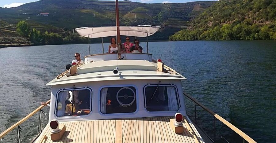 From Pinhão: Private Yacht Cruise along the Douro River - Meeting at Ânima Durius: where the cruise really starts
