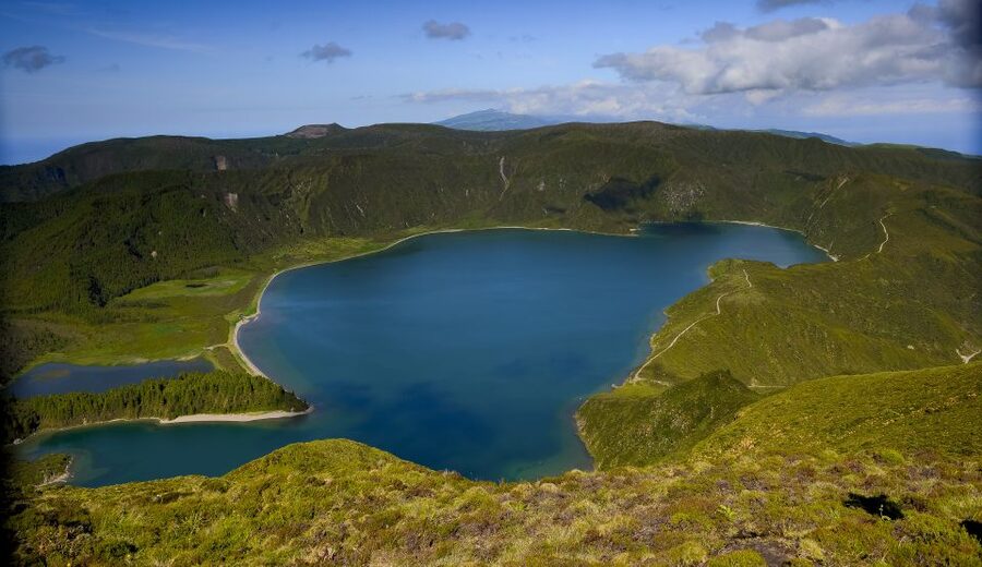 From Ponta Delgada: Lagoa do Fogo & Hot Springs Day Trip - The value of pairing Lagoa do Fogo with Caldeira Velha