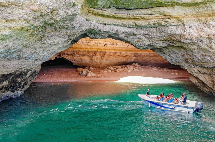 From Portimão: Benagil Boat Tour with Local Guide - Algar de Benagil and the Golden Coast, in 90 minutes