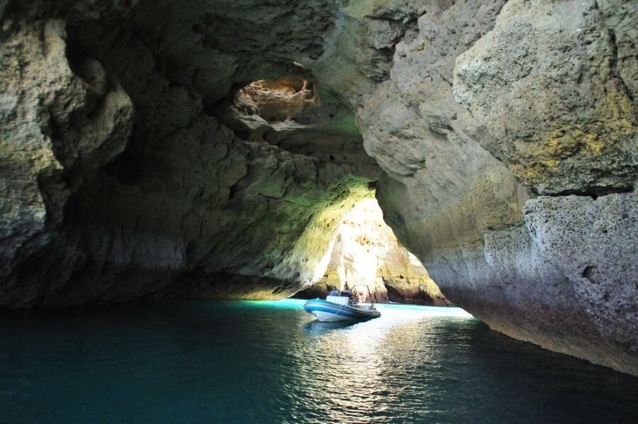 From Portimao: Benagil Cave and Marinha Beach Boat Tour - Getting Oriented in Portimão: Where You Meet the Crew