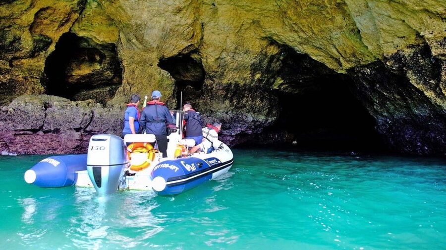 From Portimão: Private Boat Tour to Benagil Cave - Portimão to Benagil in 1.5 hours, what the timing feels like