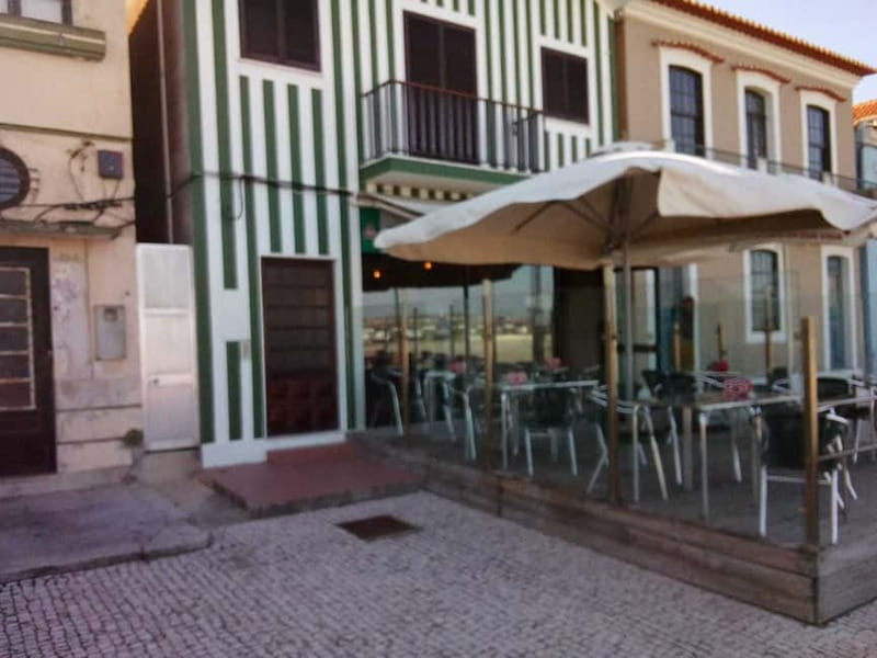 From Porto: Aveiro & Coimbra Tour with Moliceiro Boat Cruise - Lunch Timing and the Aveiro Versus Coimbra Choice