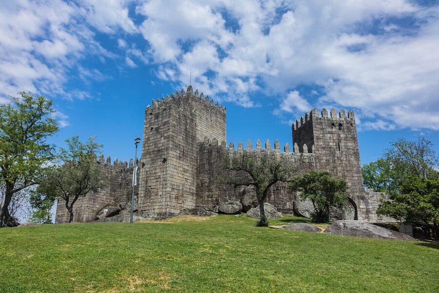 From Porto: Braga and Guimarães Full-Day Trip - Why Guimarães and Braga Are a Smart Use of One Day