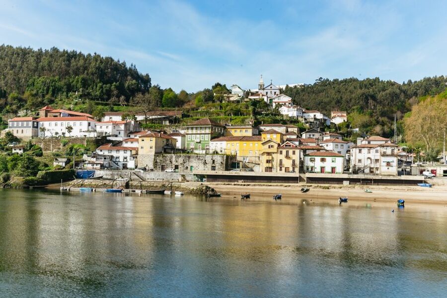 From Porto: Douro River Cruise to Régua with Lunch - Audio Guides In Four Languages: Useful, But Don’t Count On Perfect Sound