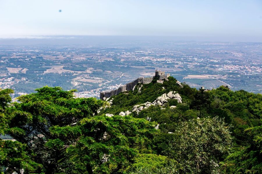 From Sintra: Pena Palace Guided Tour - Meeting at Pérola and Riding Up in a Green 4x4